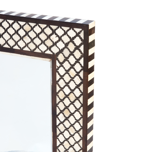 Mirror with marquetry frame A326