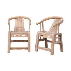 A pair of chairs natural GK327