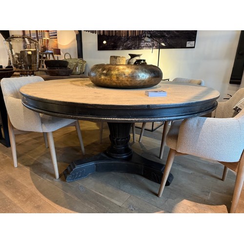 Table Monza Black 150CM