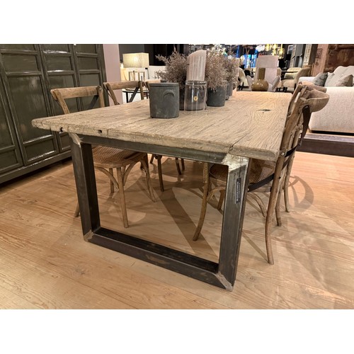 Elmwood Table U-Profile