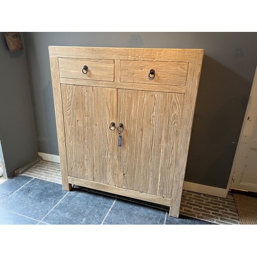 Elmwood Cabinet Vertico