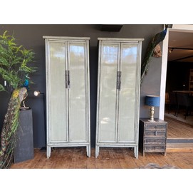 Lacquered Cabinet Tapered Light Grey/Green