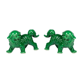 A pair of ceramic green lions ZH234