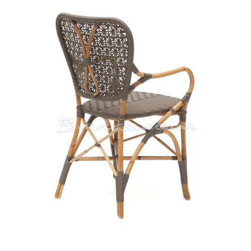 SILLA CON BRAZOS HABANA RATTAN NAT. Y SINT GRIS