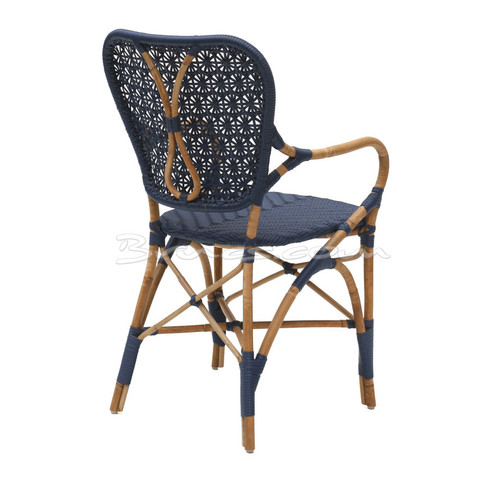 SILLA CON BRAZOS HABANA RATTAN NAT. Y SINT AZUL