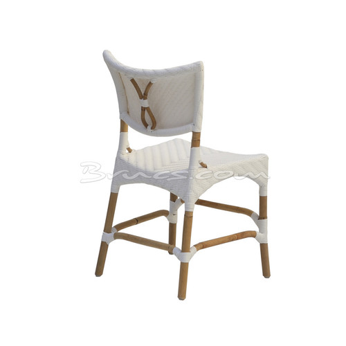 SILLA CAVITE RATTAN Y TEJIDO SINTÉTICO BLANCO