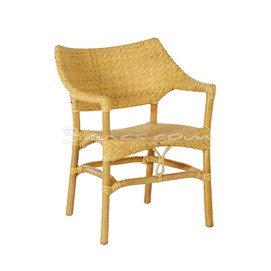 SILLA CON BRAZOS CAMBADOS RATTAN NATURAL