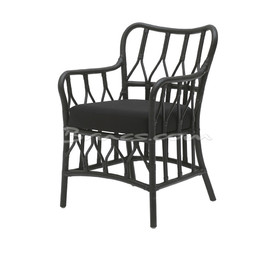 SILLA CON BRAZOS LUZON RATTAN NEGRO C/ COJÍN NEGRO