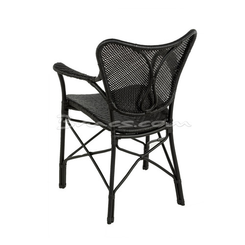 SILLA CON BRAZOS ARCADE RATTAN NEGRA