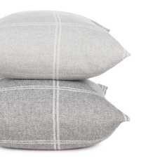 COJÍN CUADROS GRIS PERLA 70 X 50 CM COJÍN CUADROS GRIS PERLA 70 X 50 CM