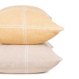 COJÍN CUADROS MOSTAZA ALGODÓN-POLIÉSTER 70 X 50 CM