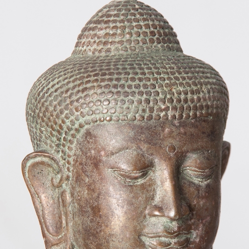 BUSTO BUDHA