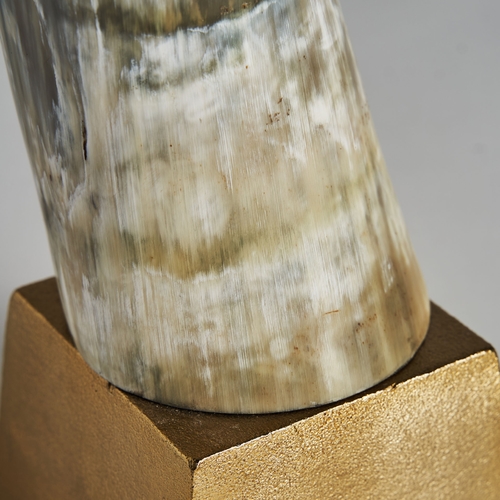 FIGURA DECORATIVA ZONZA