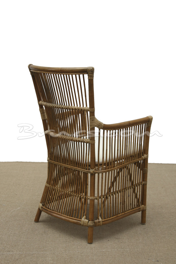 SILLA CON BRAZOS MUROS RATTAN ANTIQUE C/ COJÍN