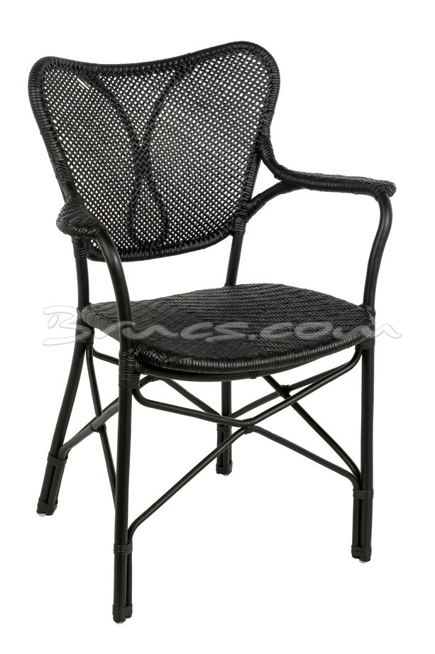 SILLA CON BRAZOS ARCADE RATTAN NEGRA